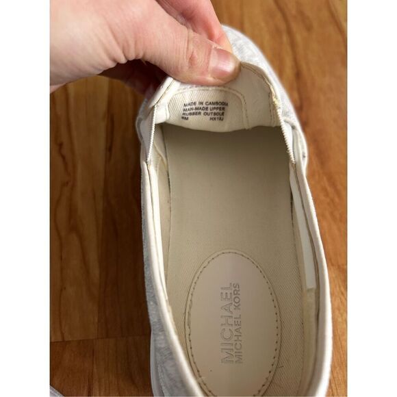 Michael Kors Keaton logo slip on sneaker size 6 - Picture 5 of 6